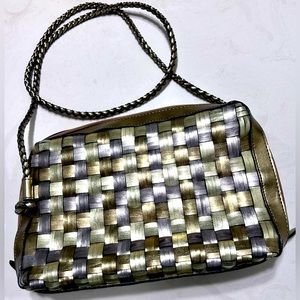 VINTAGE! Warren Reed Basket Weave Metallic Leather Long Braided Strap Gold Bag